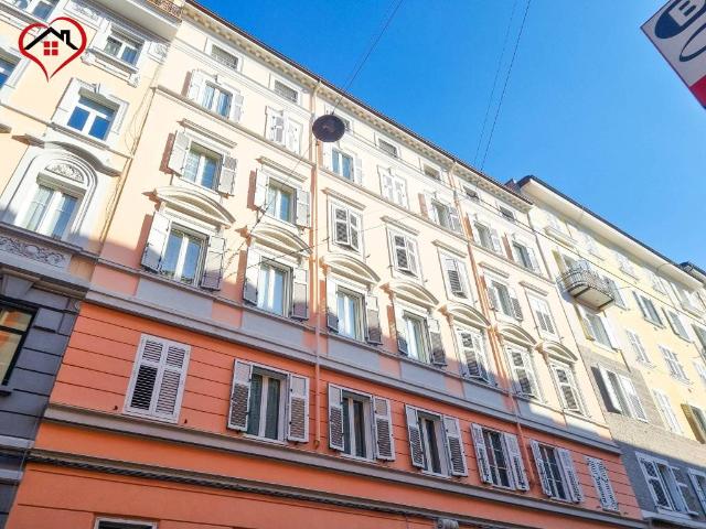 Appartamento in affitto a Trieste via Tiziano Vecellio, 6, arredato, doppi vetri, senza ascensore TrovaCasa