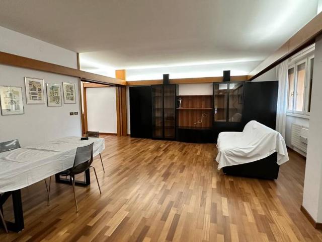 Appartamento in affitto a Udine UD