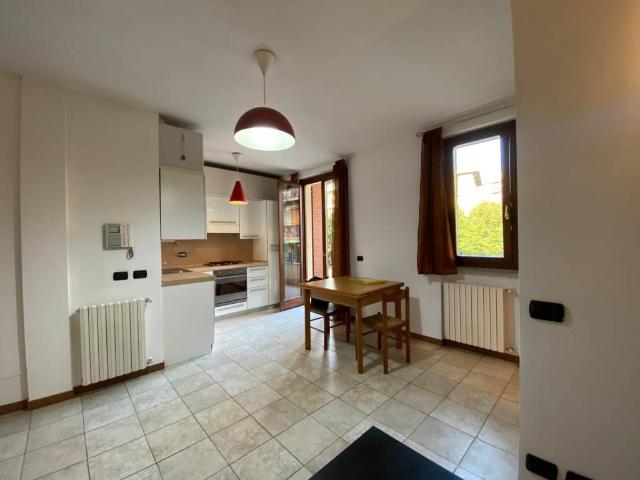 Appartamento in affitto a Usmate Velate MB