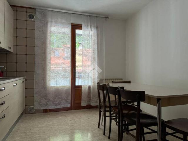 Appartamento in affitto a Valbrenta via Piazzale del Popolo, 1, arredato, terrazzo, balcone TrovaCasa