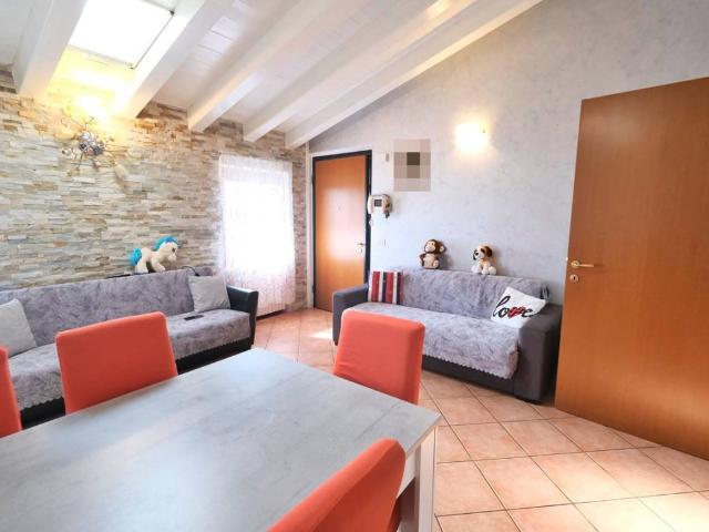 Appartamento in affitto a Valeggio sul Mincio VR