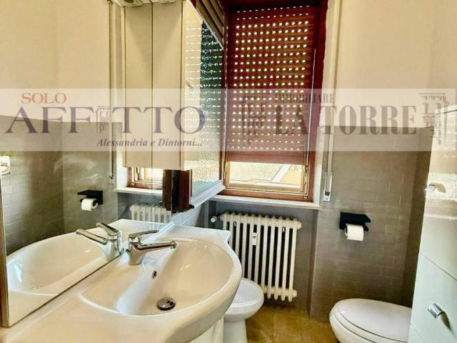 Appartamento in affitto a Valenza AL