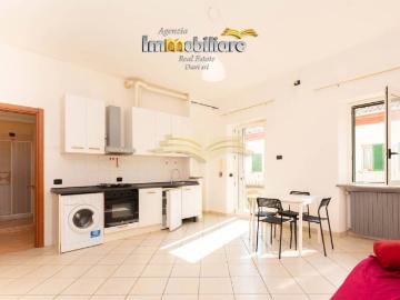 Appartamento in affitto a Valenza AL