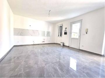 Appartamento in affitto a Valenza AL