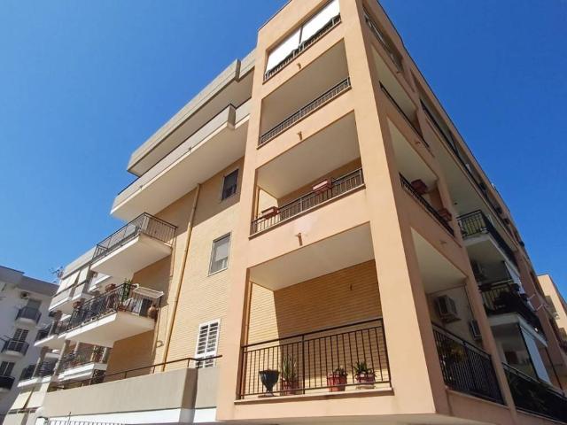 Appartamento in affitto a Valenzano BA
