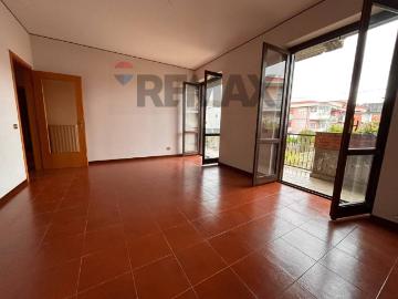 Appartamento in affitto a Valverde CT