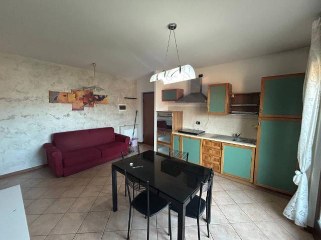 Appartamento in affitto a Vanzago MI