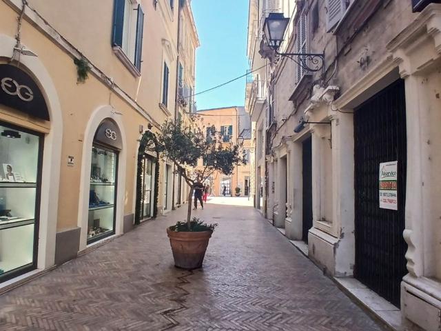 Appartamento in affitto a Vasto via Bebbia, arredato, buono stato, centrale TrovaCasa