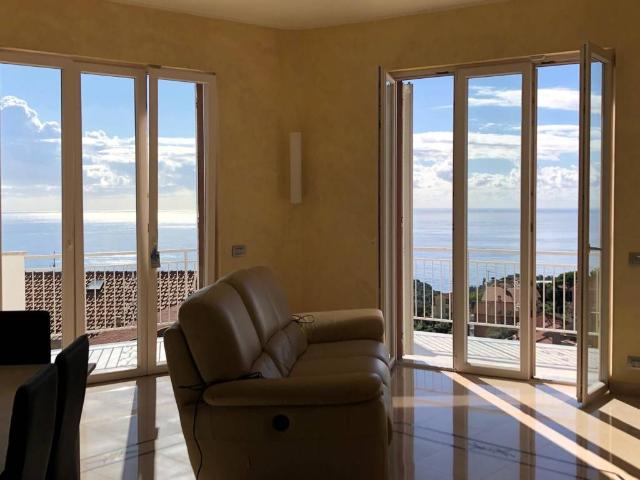 Appartamento in affitto a Varazze SV