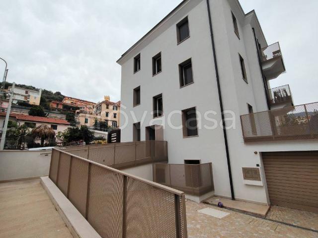 Appartamento in affitto a Varazze via f. M. Accinelli, arredato, giardino privato, posto auto TrovaCasa
