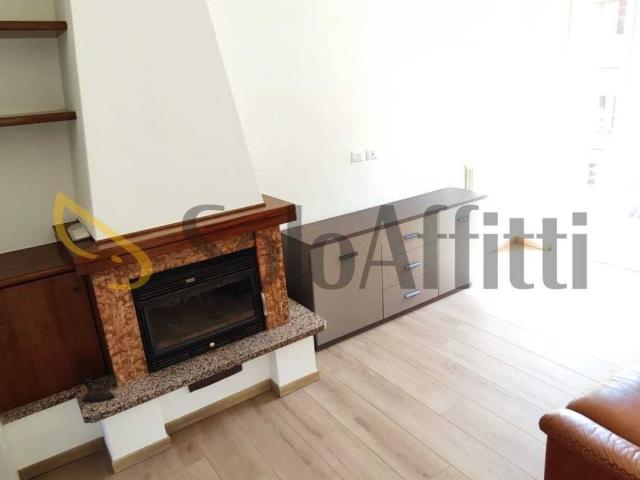 Appartamento in affitto a Varedo MB