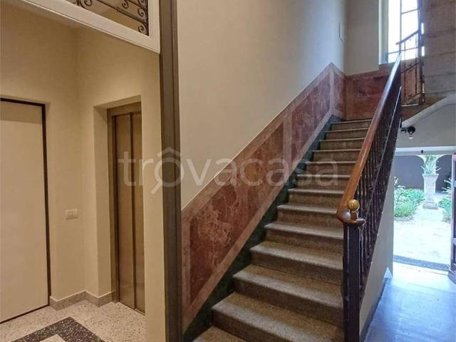 Appartamento in affitto a Varese, terrazzo, nuova costruzione, travi a vista TrovaCasa