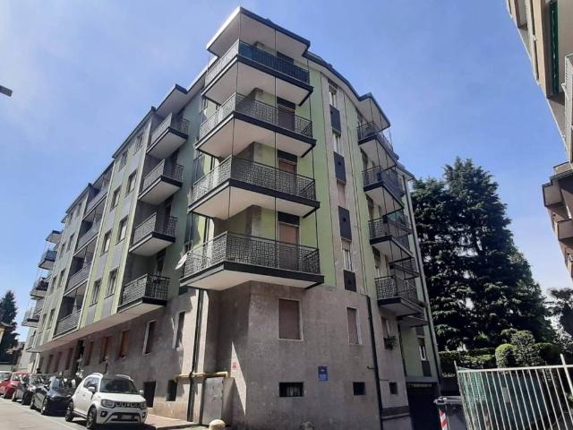 Appartamento in affitto a Varese VA