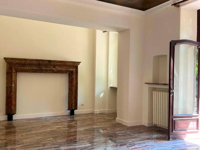 Appartamento in affitto a Varese VA