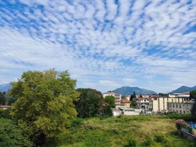 Appartamento in affitto a Varese VA