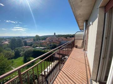 Appartamento in affitto a Varese VA