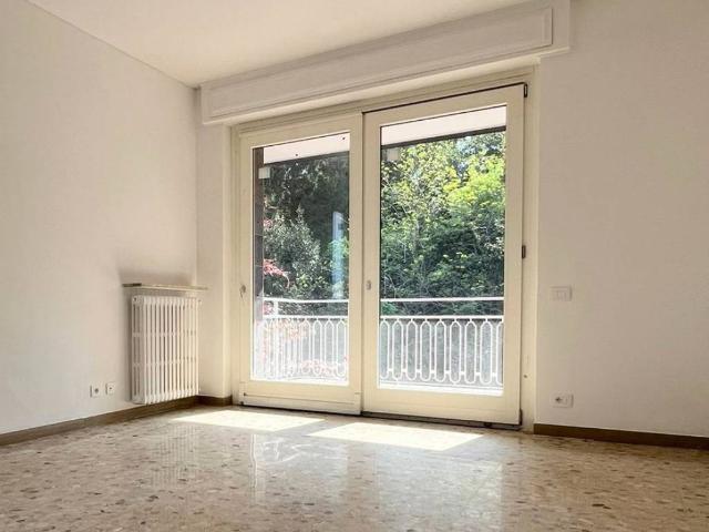 Appartamento in affitto a Varese VA