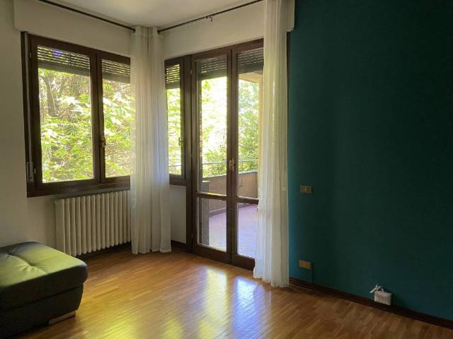 Appartamento in affitto a Varese VA
