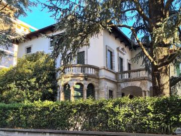 Appartamento in affitto a Varese VA