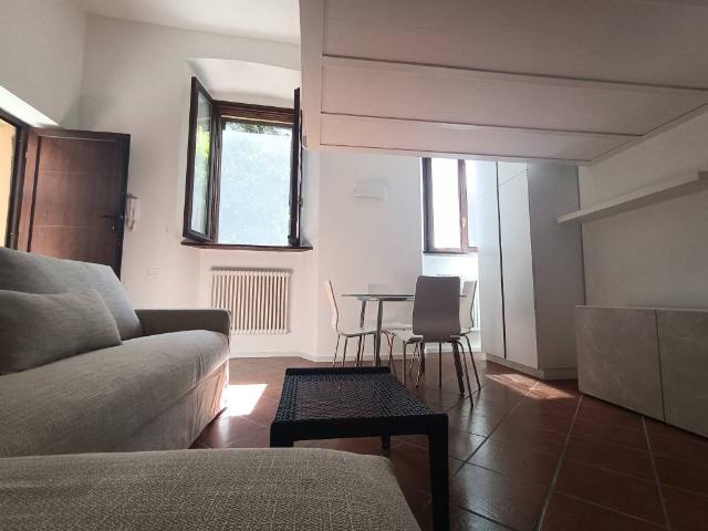 Appartamento in affitto a Varese VA