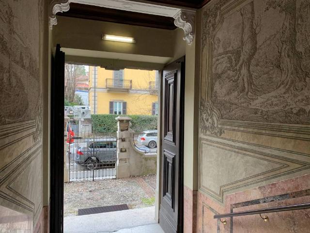 Appartamento in affitto a Varese VA