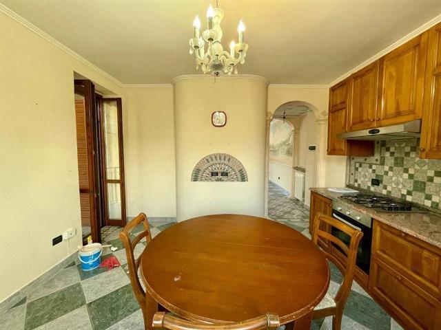 Appartamento in affitto a Varese VA