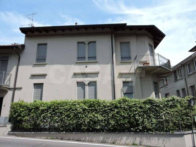 Appartamento in affitto a Varese VA