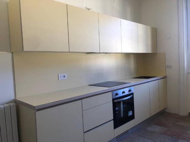 Appartamento in affitto a Varese VA