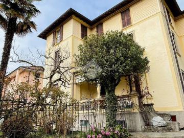 Appartamento in affitto a Varese VA
