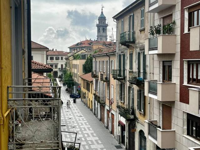 Appartamento in affitto a Varese VA