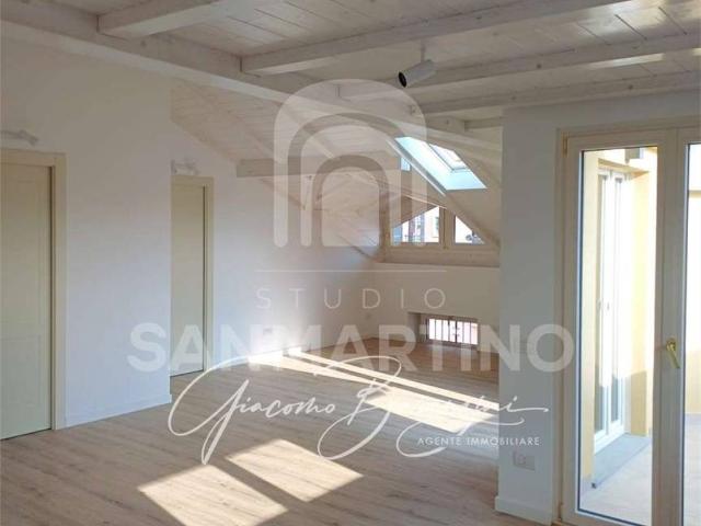 Appartamento in affitto a Varese VA