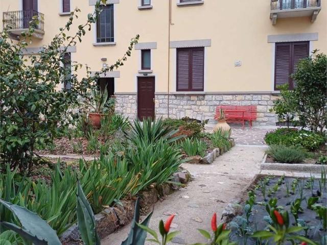 Appartamento in affitto a Varese VA