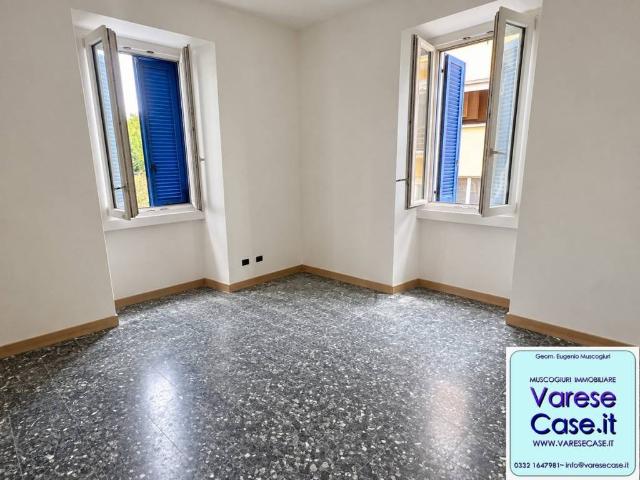 Appartamento in affitto a Varese VA