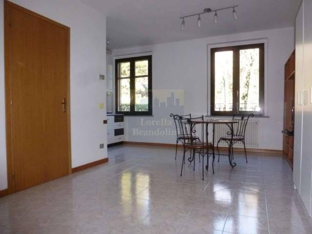 Appartamento in affitto a Varese VA