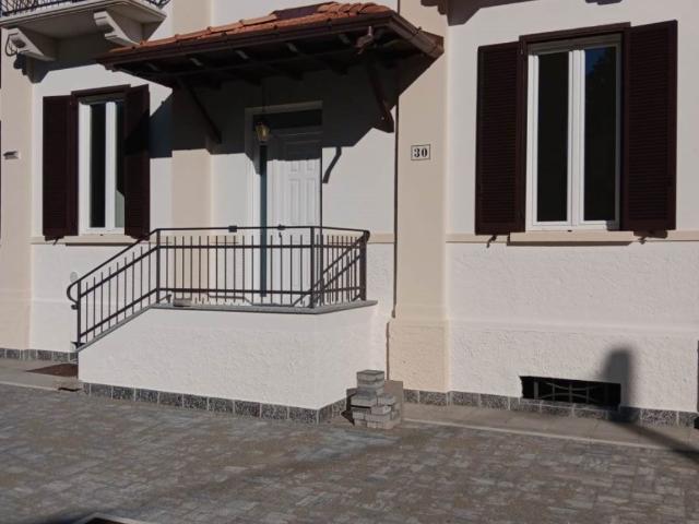Appartamento in affitto a Varese archimede 30, posto auto, cantina, balcone TrovaCasa