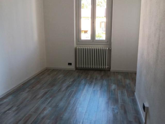 Appartamento in affitto a Varese archimede 30, posto auto, cantina, balcone TrovaCasa