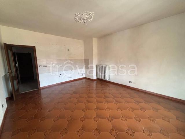 Appartamento in affitto a Vauda Canavese via Malone, 4, non arredato/vuoto, caminetto, cantina TrovaCasa
