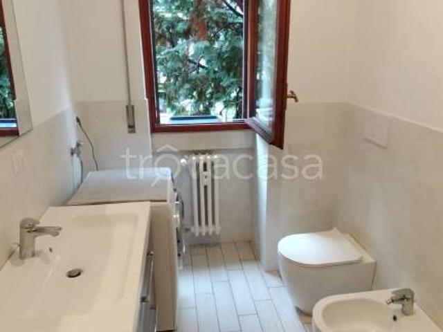 Appartamento in affitto a Vedano al Lambro via Don Luigi Sturzo