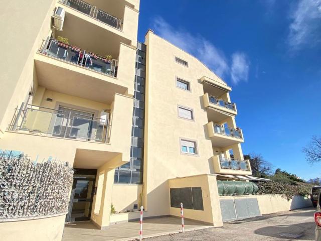 Appartamento in affitto a Velletri velletri Acquavivola, arredato, box, terrazzo TrovaCasa