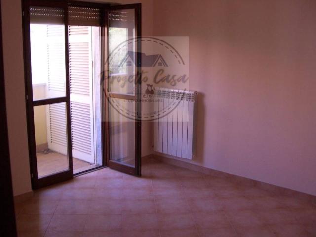 Appartamento in affitto a Velletri via dei Bastioni, riscaldamento autonomo, ascensore, buono stato TrovaCasa