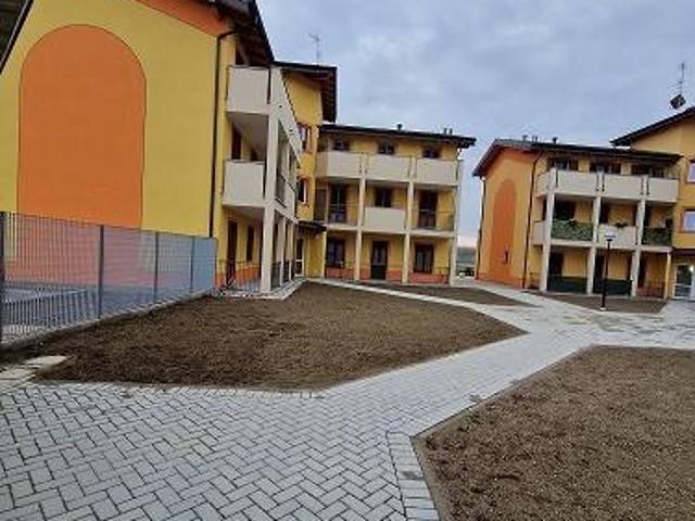 Appartamento in affitto a Vellezzo Bellini PV