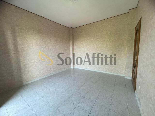 Appartamento in affitto a Venaria Reale piazza Cavour, non arredato/vuoto, parzialmente arredato, ascensore TrovaCasa