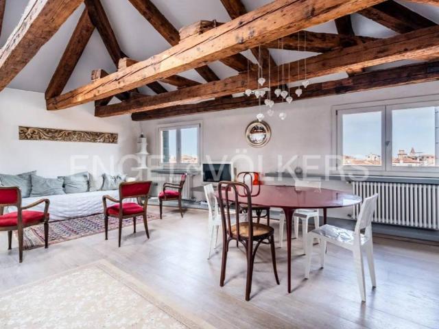Appartamento in affitto a Venezia campo Sant'Anzolo, immobile di prestigio, studio, bagno finestrato TrovaCasa