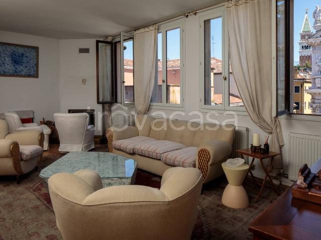 Appartamento in affitto a Venezia, arredato, terrazzo, ascensore TrovaCasa