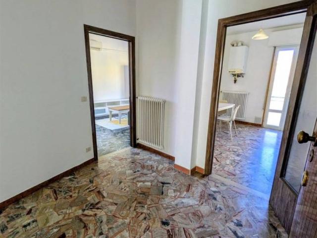 Appartamento in affitto a Venezia via Augusto Stadler, riscaldamento autonomo, cucina abitabile, bagno finestrato TrovaCasa