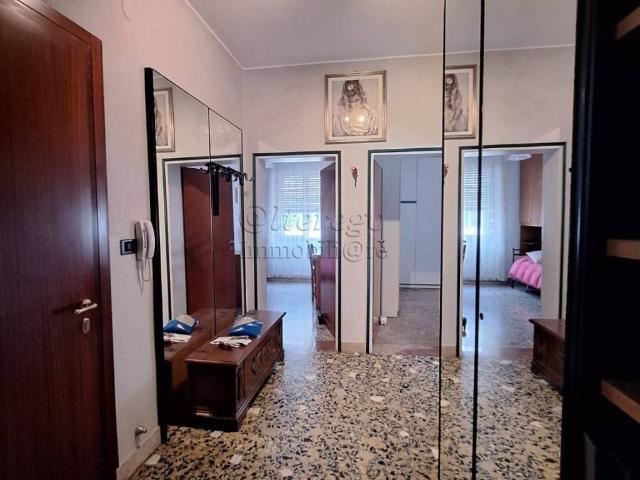 Appartamento in affitto a Venezia via Ca' Venier, arredato, riscaldamento autonomo, veranda TrovaCasa