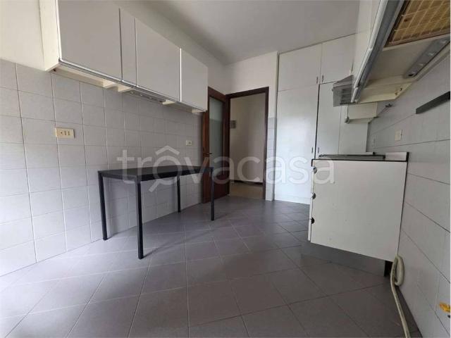 Appartamento in affitto a Venezia via filiasi, 97, non arredato/vuoto, terrazzo, cucina abitabile TrovaCasa