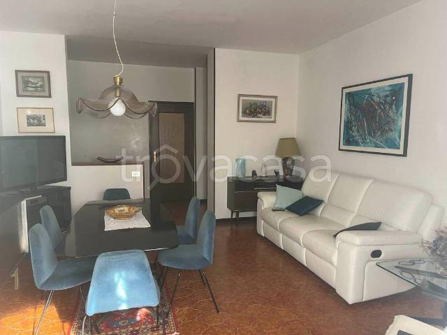Appartamento in affitto a Venezia via Rielta, arredato, terrazzo, cucina abitabile TrovaCasa