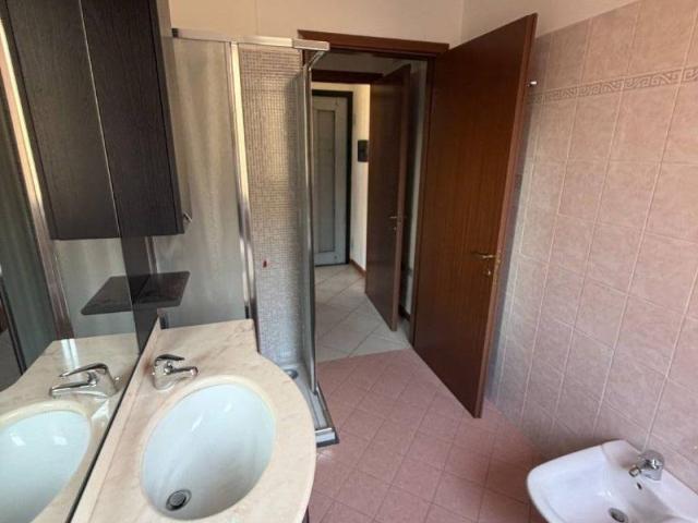Appartamento in affitto a Venegono Inferiore via San Michele, terrazzo, parzialmente arredato, box doppio TrovaCasa
