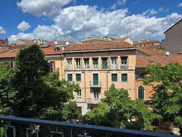 Appartamento in affitto a Verona via della Valverde, arredato, lavanderia, balcone TrovaCasa